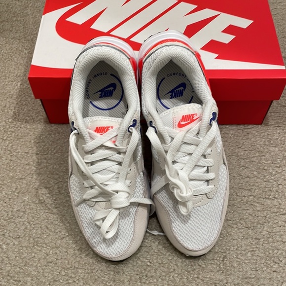 Nike Air Max SYSTM Women's Shoes	
Size 7 brand new with box - Picture 8 of 9